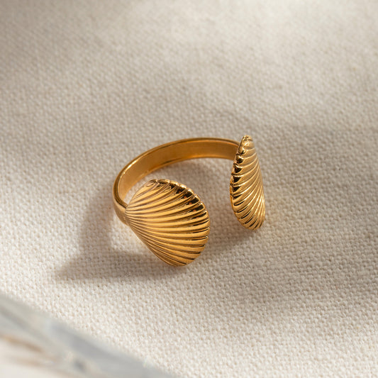Amara Ring